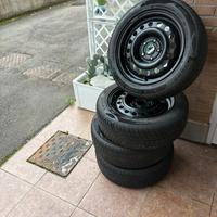 Cerchi e gomme invernali R16