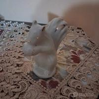 scoiattolo CAPODIMONTE. F.a.d. Porcellane - Italy 