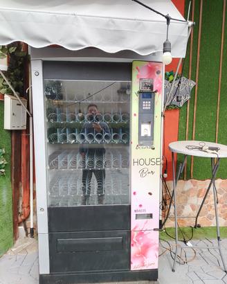 distributore automatico di bibite e snack refriger