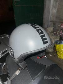 casco momo design