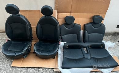 Sedili anteriori e posteriori Mini Cooper S R56