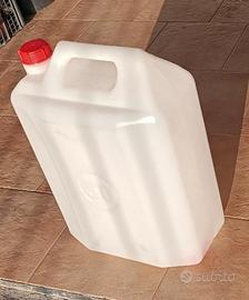 tanica in plastica da 30  litri 