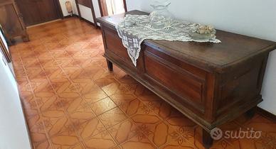 cassapanca antica 