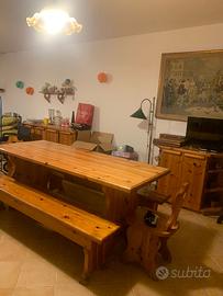 Mobili in pino di svezia