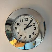 Orologio Momento Alessi di Aldo Rossi