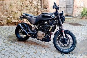 Husqvarna Svartpilen 401 - 11694 km