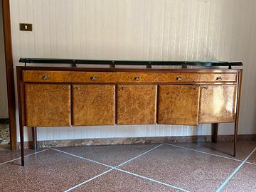 Credenza bassa  vintage e tavolo