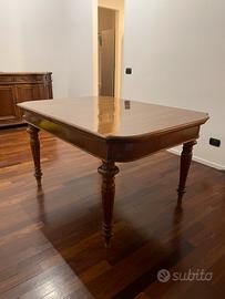 Tavolo d’epoca in noce fine ‘800 con certificato