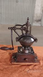 Antico macinino B.T. 1/T a manovella