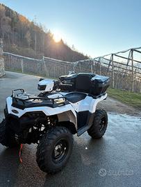 Quad polaris 570