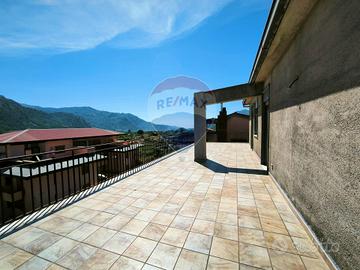 Appartamento - Francavilla di Sicilia