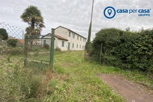 Villetta Indipendente con ampio giardino di circa