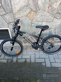 Bicicletta rockrider st 500
