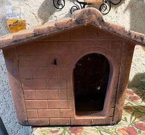 Casetta in plastica per gatti