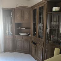 Soggiorno / sala da pranzo classica in legno