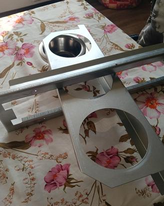 mangiatoia girevole per pappagalli 