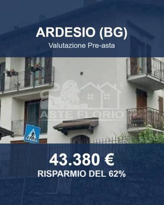 Immobile in asta di 96 m² con box auto a Ardesio
