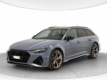 Audi RS6 avant 4.0 mhev performance quatt tip +car