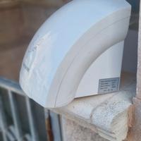 asciugamani elettrico