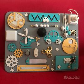 Busy board Pannello sensoriale Montessori in legno