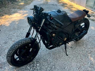 YAMAHA FZ 750 custom cafe racer anno 1985