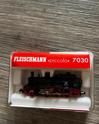 Locomotiva piccolo scala N fleishmann