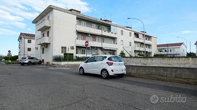5 LOCALI A POLICORO