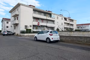 5 LOCALI A POLICORO