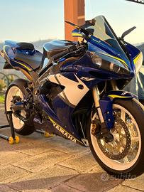 Yamaha R1