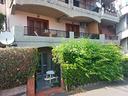 capomulini-2v-giardinetto-in-residence-con-piscina