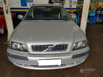 Volvo S40