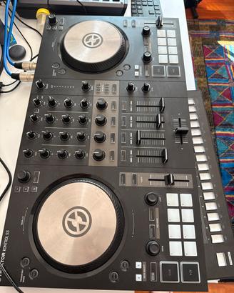 Consolle dj Traktor s3
