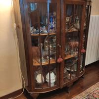 Vetrina in legno di mogano