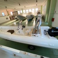 Gommone mariner 690+suzuki df115 33ore