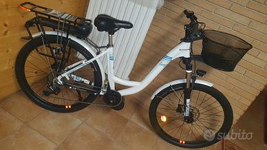 E-BIKE DONNA  motore centrale Bafang 250w 85nm 