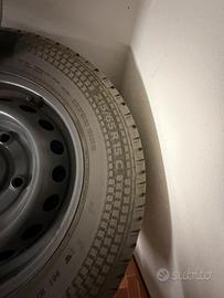 Gomme ford transit estive