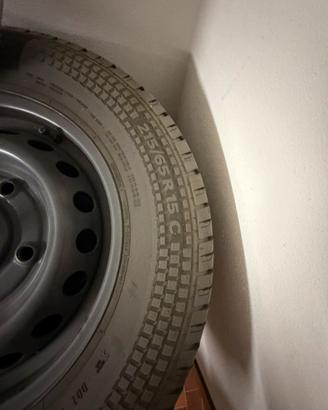 Gomme ford transit estive
