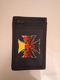 Portafoglio nero con stampa Iron Cross in nylon