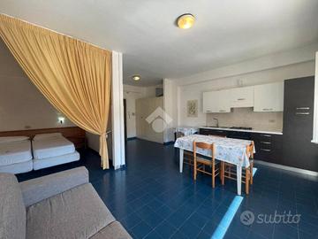 Terracina LUGLIO-AGOSTO via Toscana