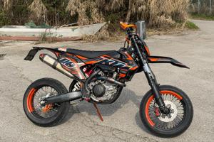 KTM 450 SUPER MOTARD