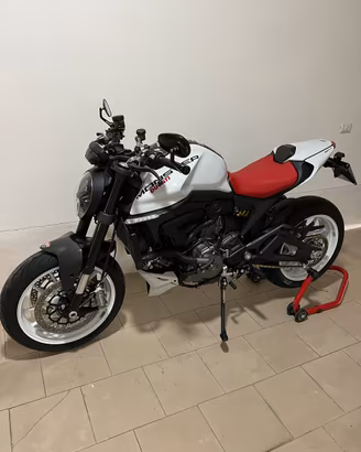Ducati monster 937 plus 2023