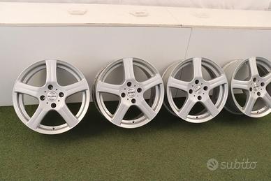 Cerchi in lega Citroen Fiat 600 Peugeot 16