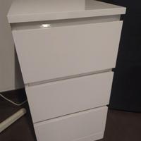 cassettiera ikea malm