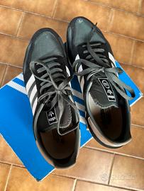Scarpe Adidas numero 44 2/3