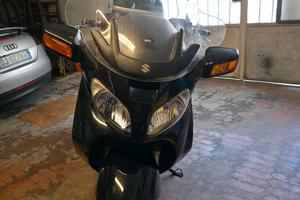 Suzuki Burgman 650