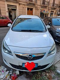 Opel Astra GTDI 1700 