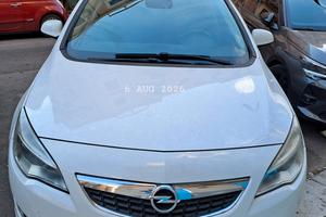 Opel Astra GTDI 1700 