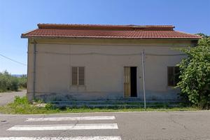 Casa indipendente da ristrutturare
