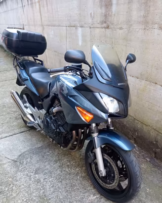 Honda cbf 600