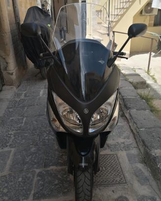 Yamaha T Max - 2011